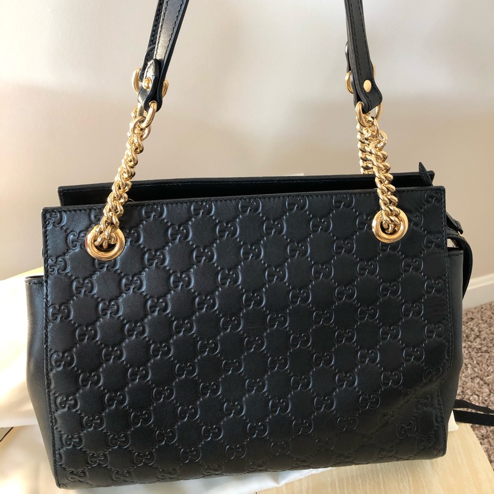 Gucci Chain detail bag